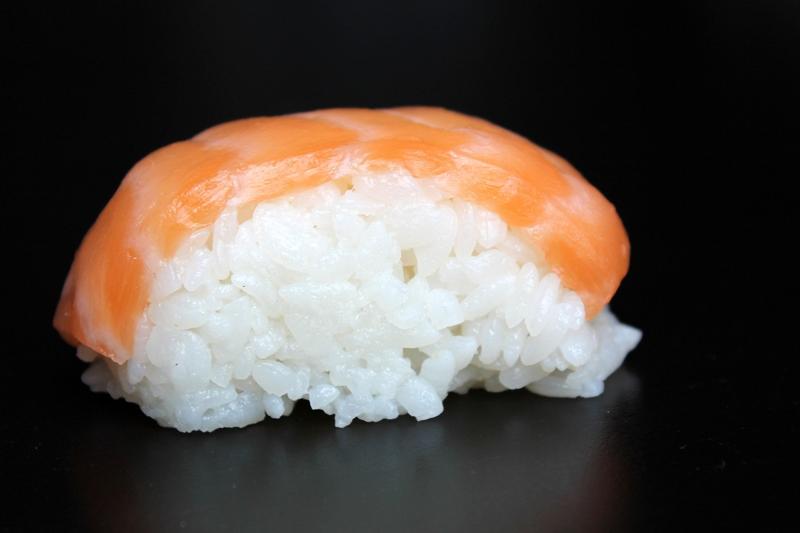 NIGUIRI HAMACHI - Cola amarilla / Yellow tail