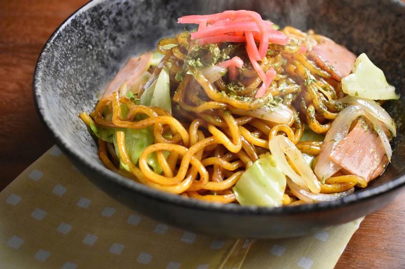 YAKISOBA CHIKIN - Pollo / Chicken