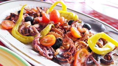 Sautéed Calamari Puttanesca