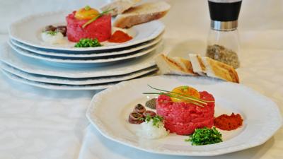 Steak Tartare au Poivre
