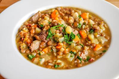 SOPA DE LENTEJAS AL CURRY