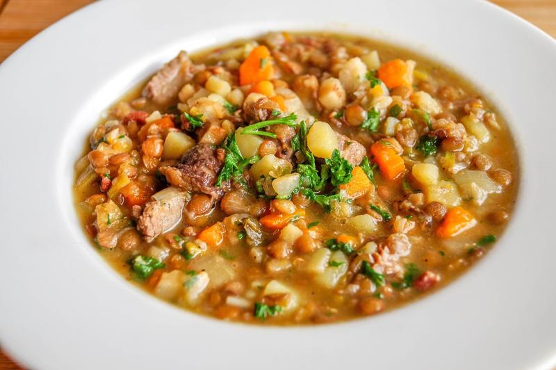 SOPA DE LENTEJAS AL CURRY